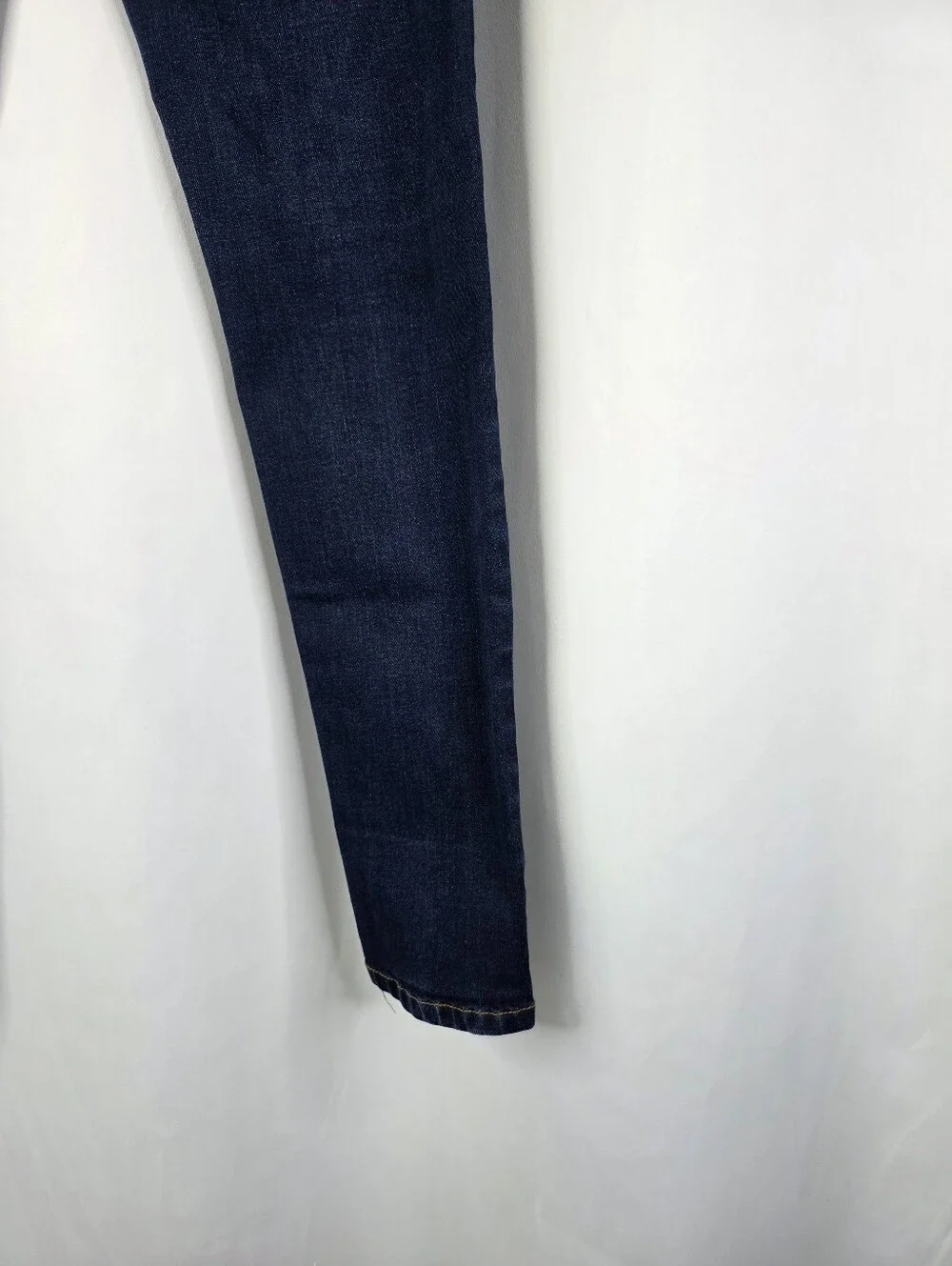 KanCan Jeans Women's Size 3/25 Mid Rise Jegging Jeans Stretchy Super Skinny Blue